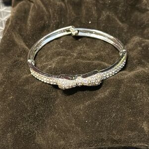 Jewelmint bow bangle